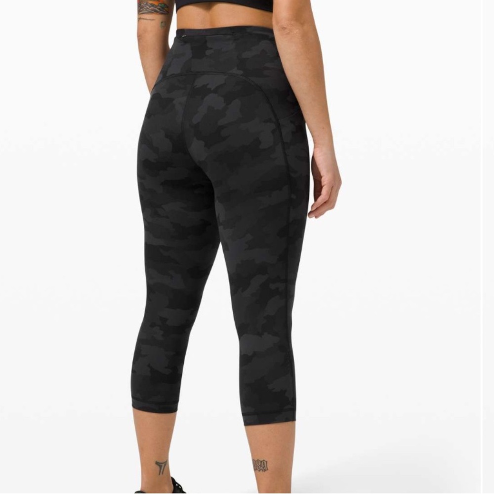 Lululemon Swift Speed High-Rise Crop 21” Heritage 365 Camo Deep Coal Leggings 0 - Picture 3 of 16